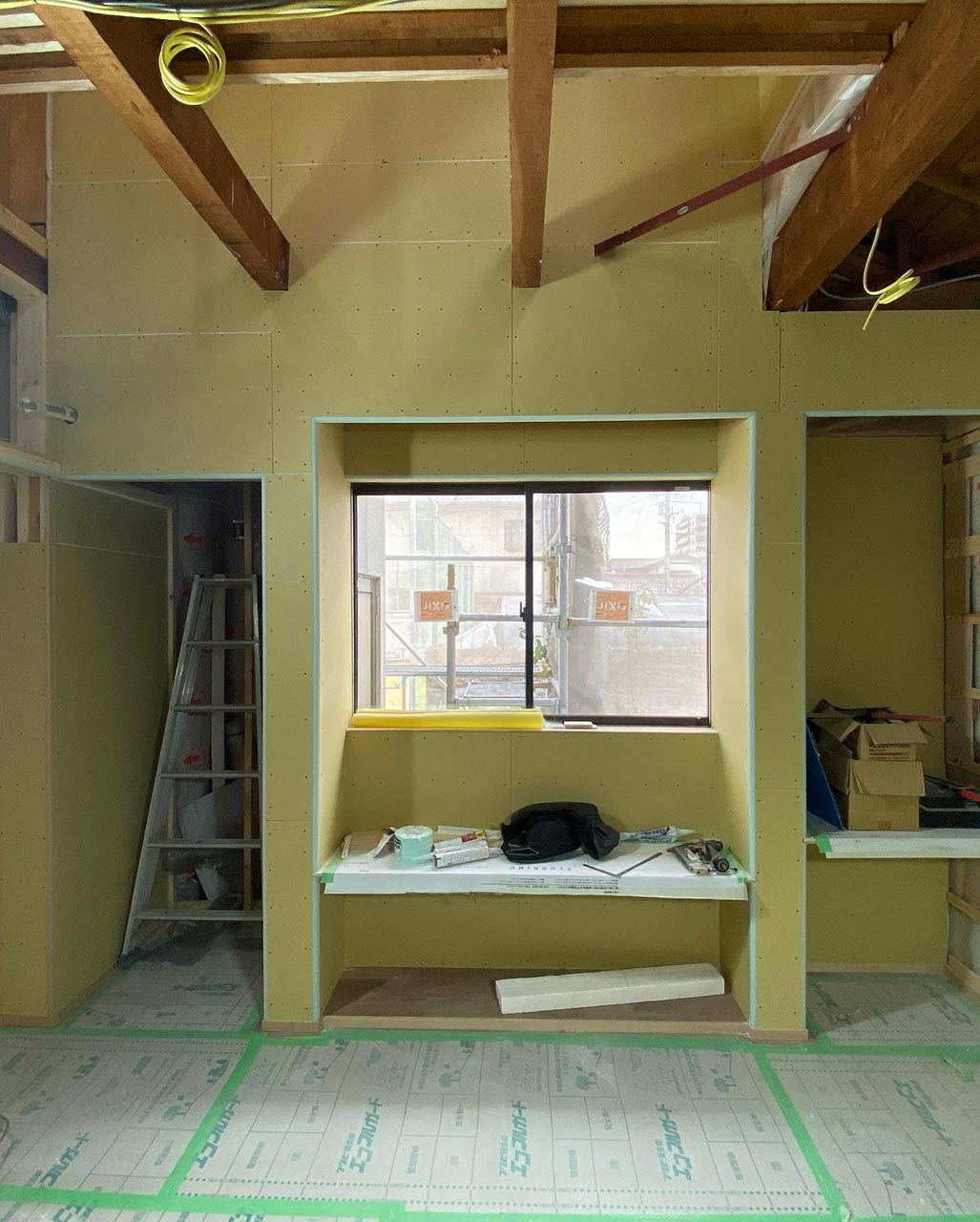 飾磨断熱改修リフォーム⑬ 壁、天井クロス下地ボード施工へ