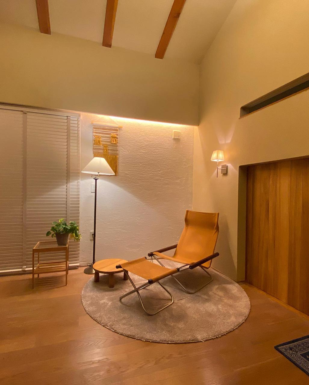 照明で変化する部屋の表情