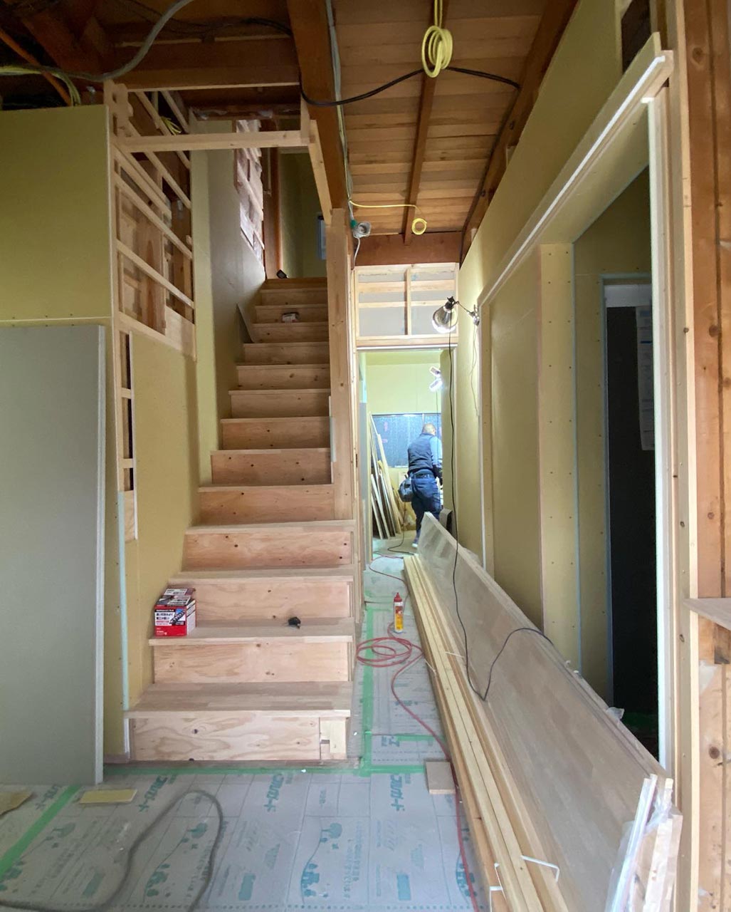 飾磨断熱改修リフォーム⑰ 階段ビフォーアフター